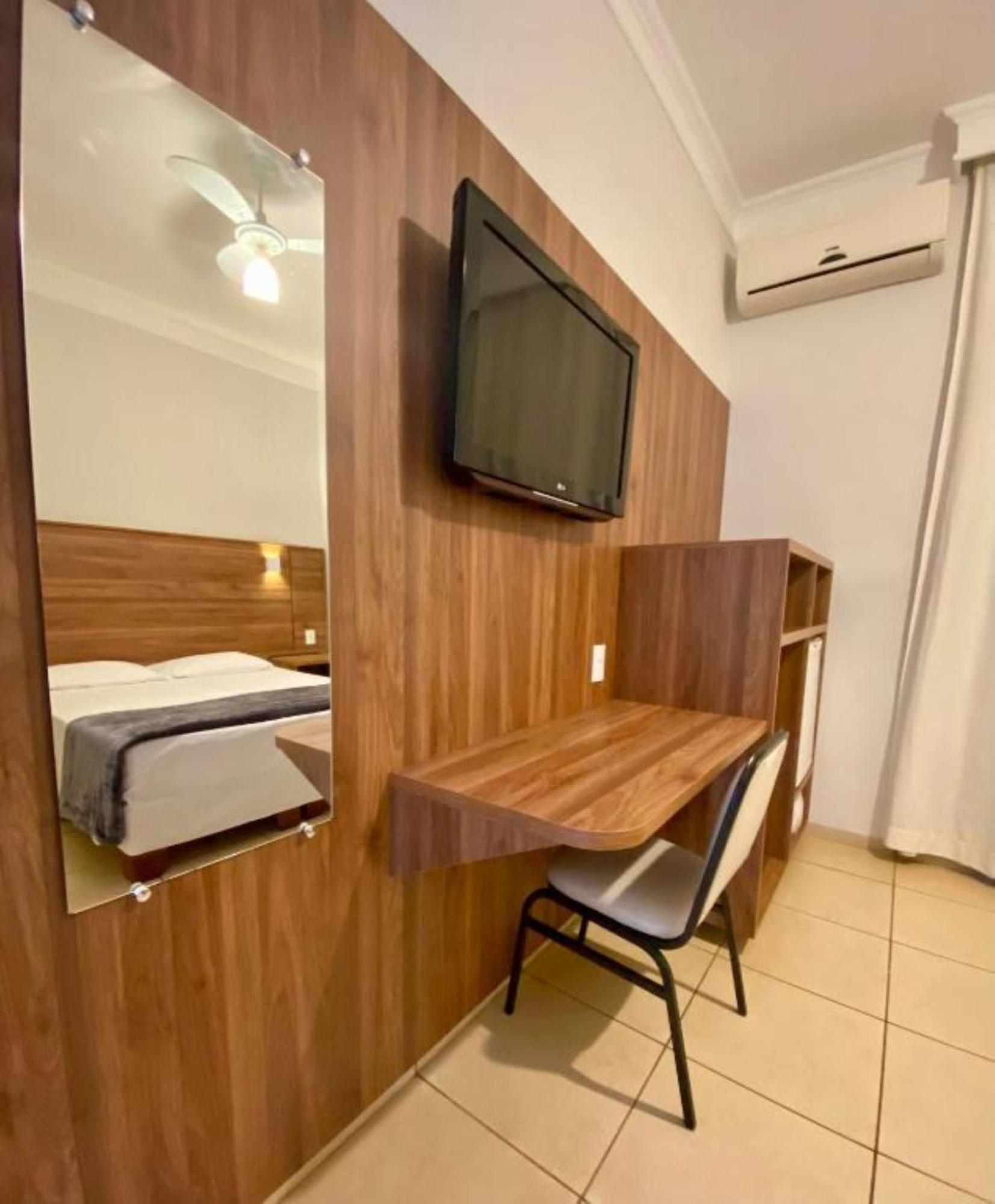 Hotel Roda D'Agua Andradina Zimmer foto