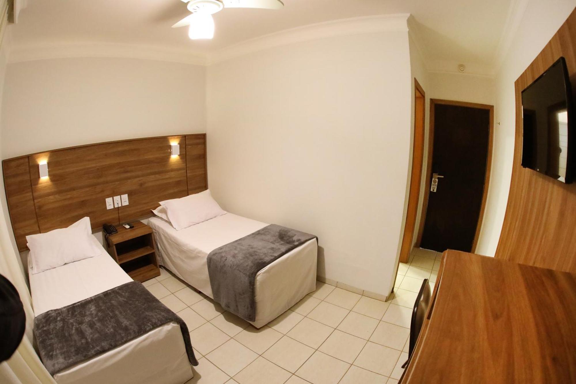 Hotel Roda D'Agua Andradina Zimmer foto