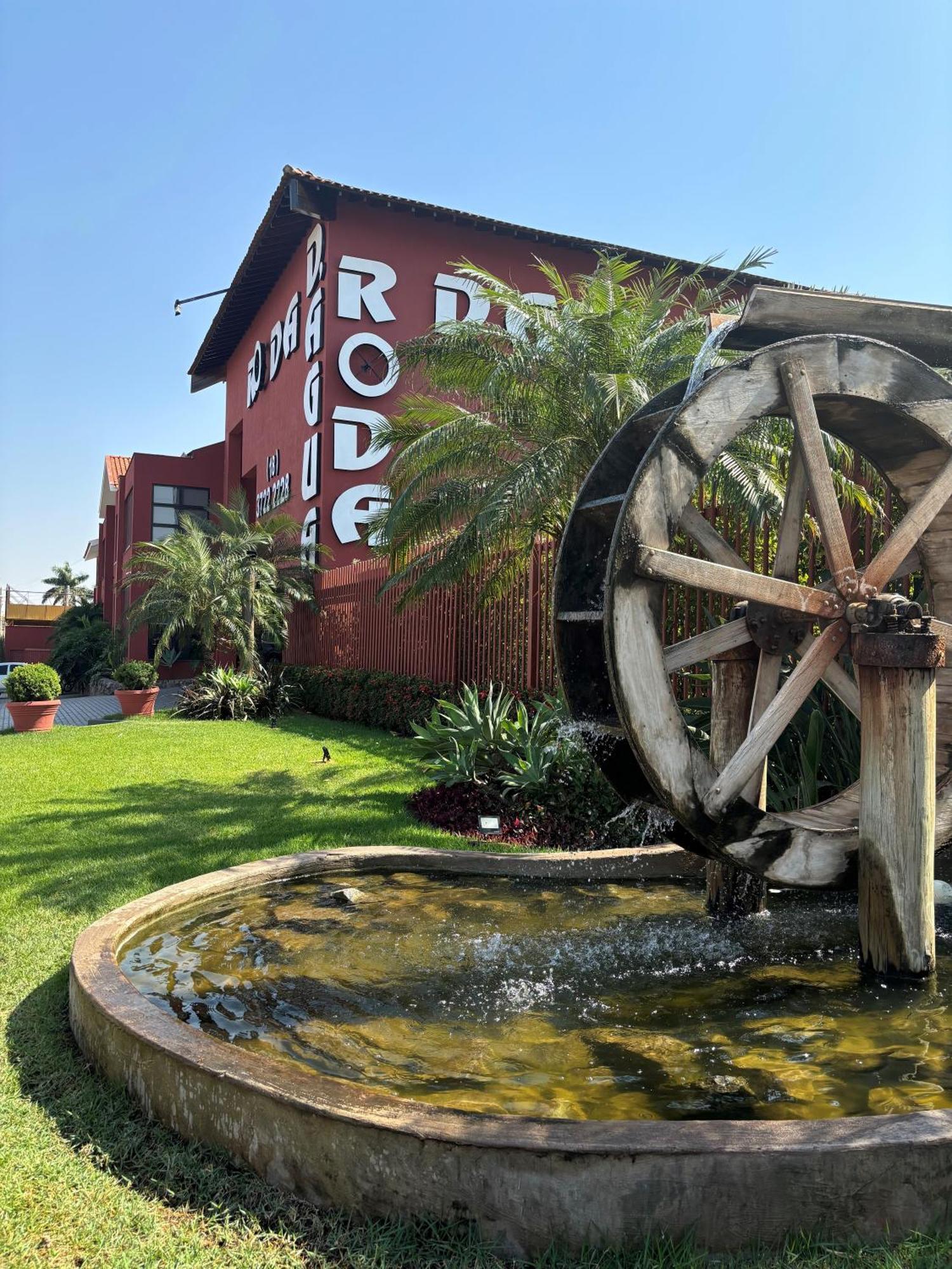 Hotel Roda D'Agua Andradina Exterior foto